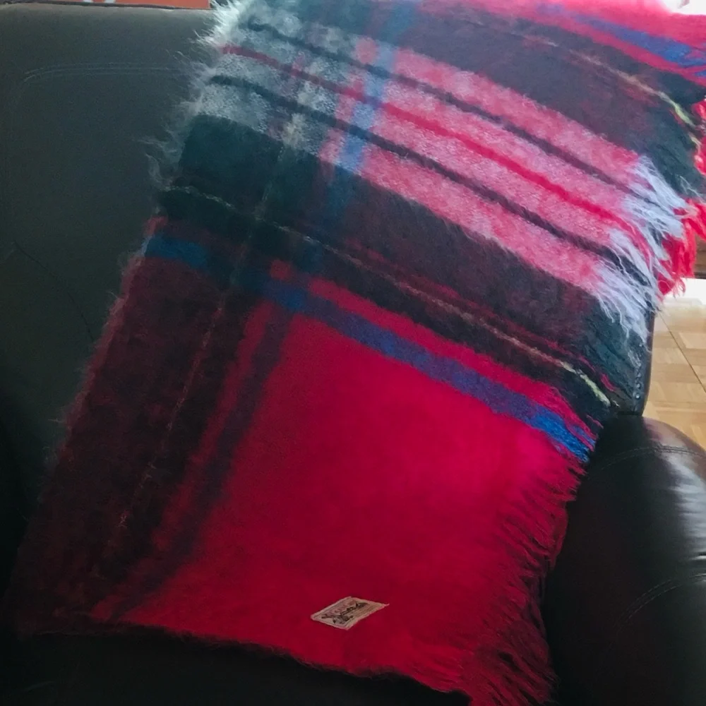 Vintage Glen Cree Scottish Mohair Blanket Red Green Tartan Plaid Throw 52”x78”